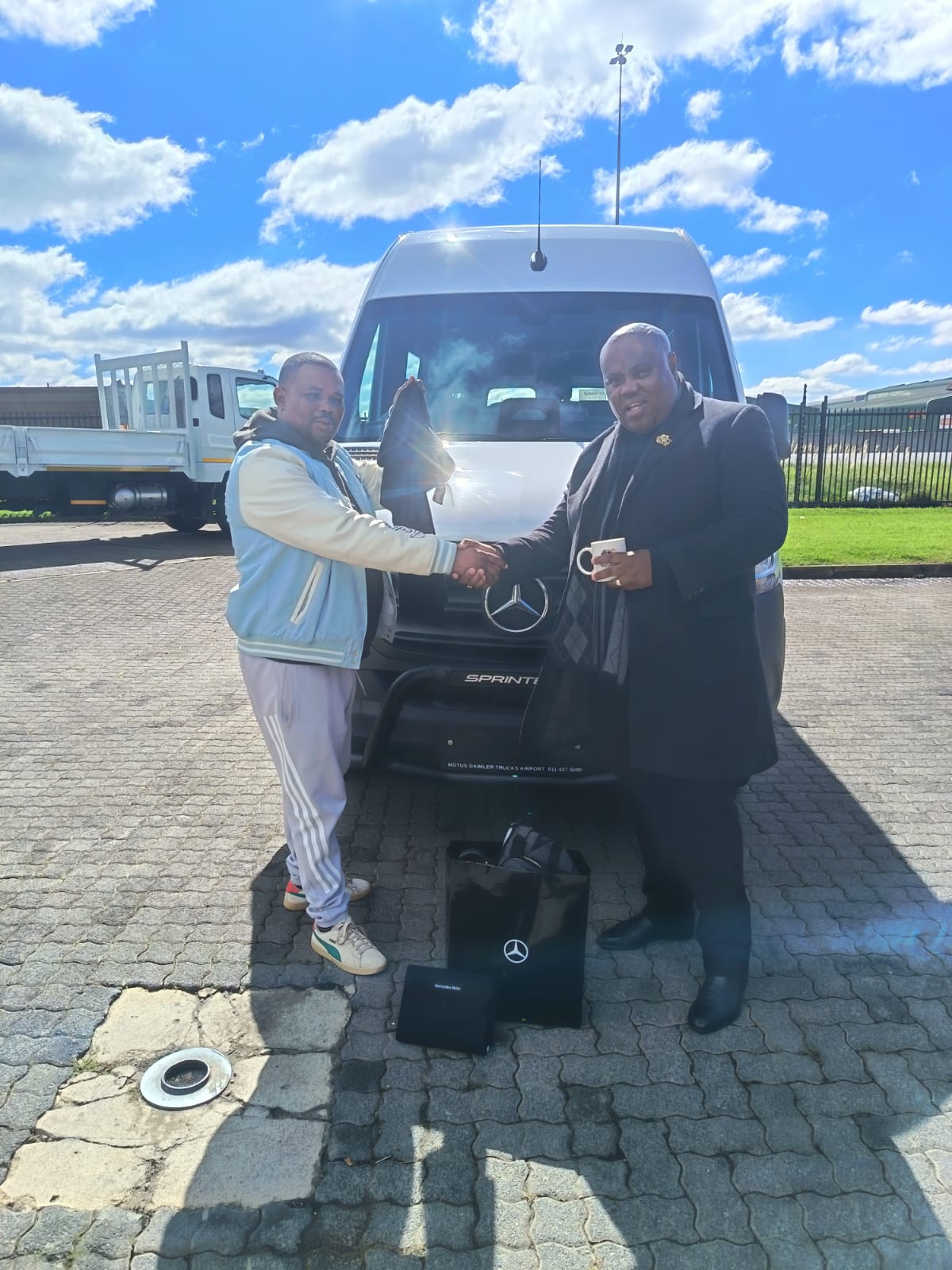Bantu Bus Delivery 222 (3)